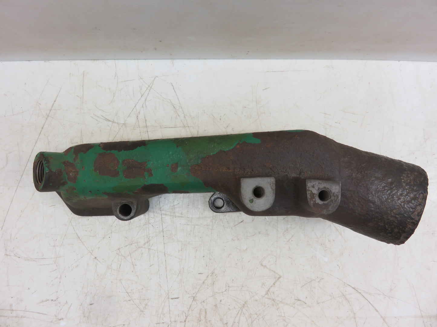 M261T John Deere Upper Water Manifold For M, MI, MT