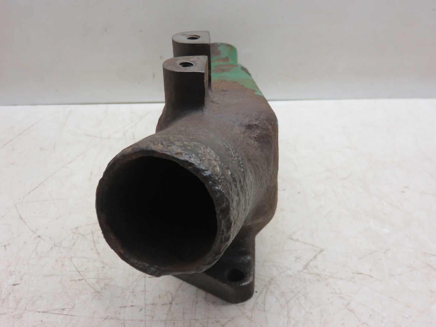M261T John Deere Upper Water Manifold For M, MI, MT