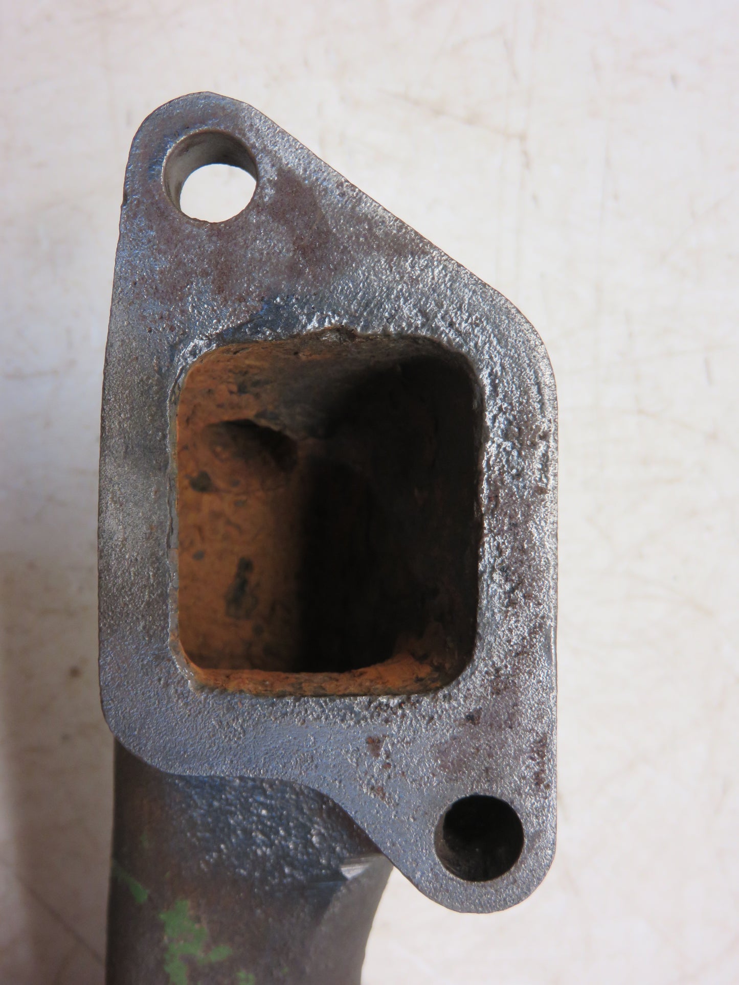 M261T John Deere Upper Water Manifold For M, MI, MT