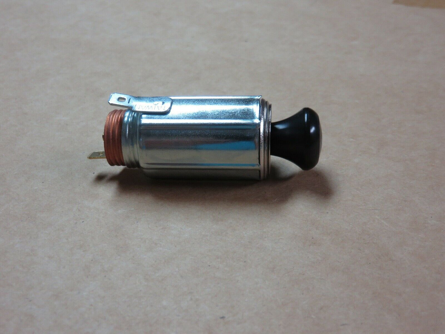 AR48643 ABC1925 John Deere Restoration Quality Cigarette Lighter For 1010, 2010, 3010,