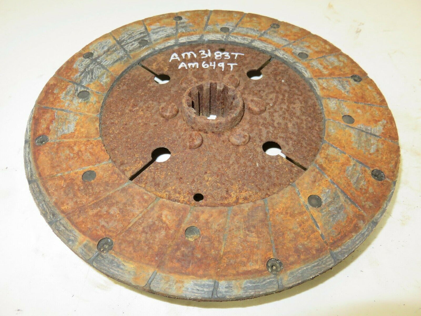 AM649T, AM3183T John Deere Clutch Disc For M, MC, MI, MT, 40, 320