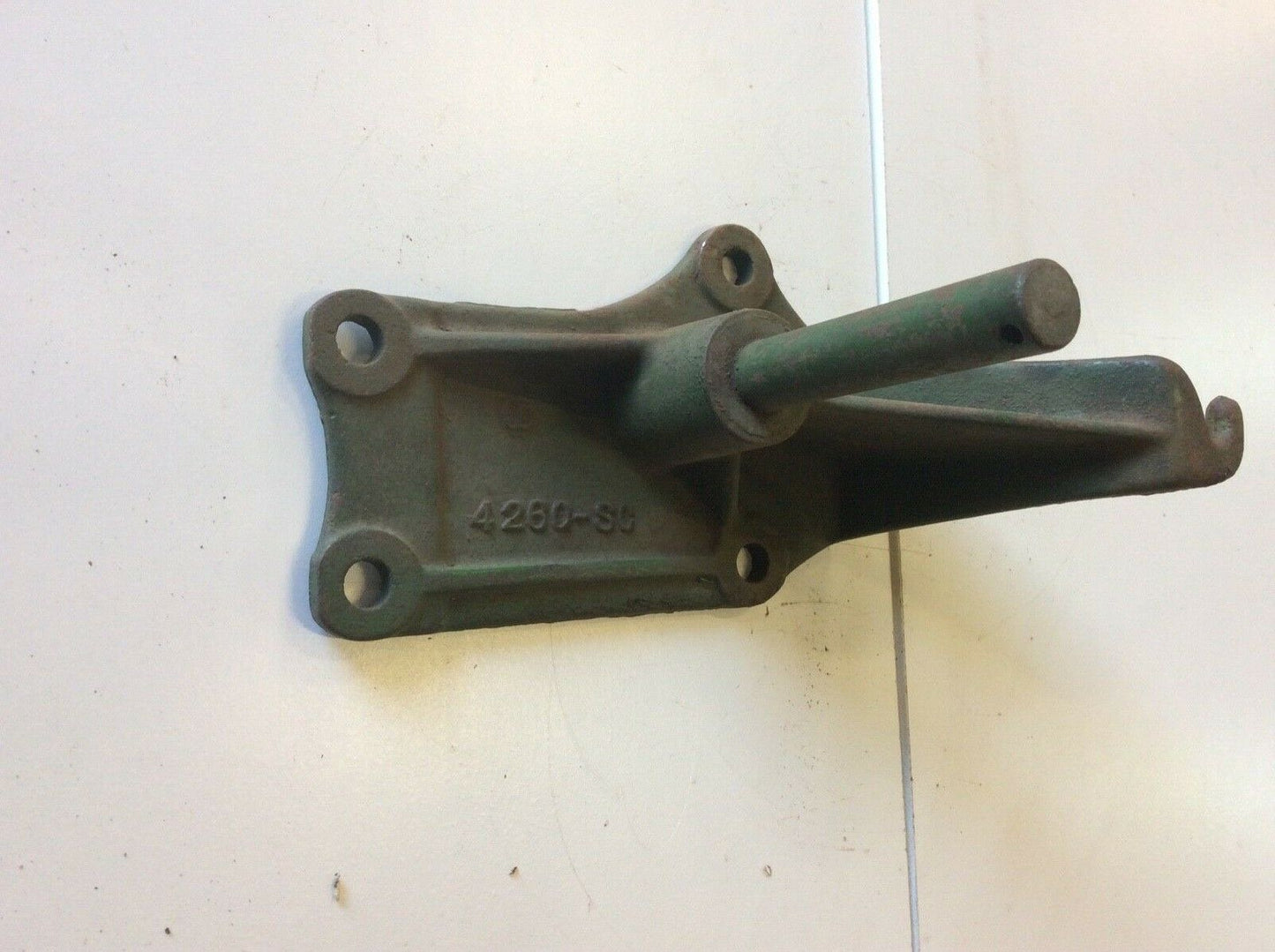 4260SC John Deere NOS Pivot Stand For Chain Throw Out For Model E Manure Spreader