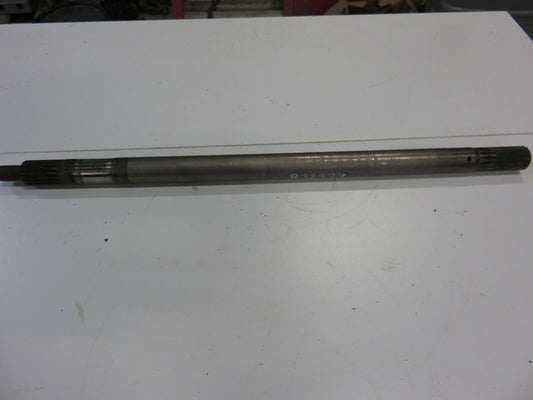 R33927 John Deere Syncro Range Transmission Input Shaft For 3020