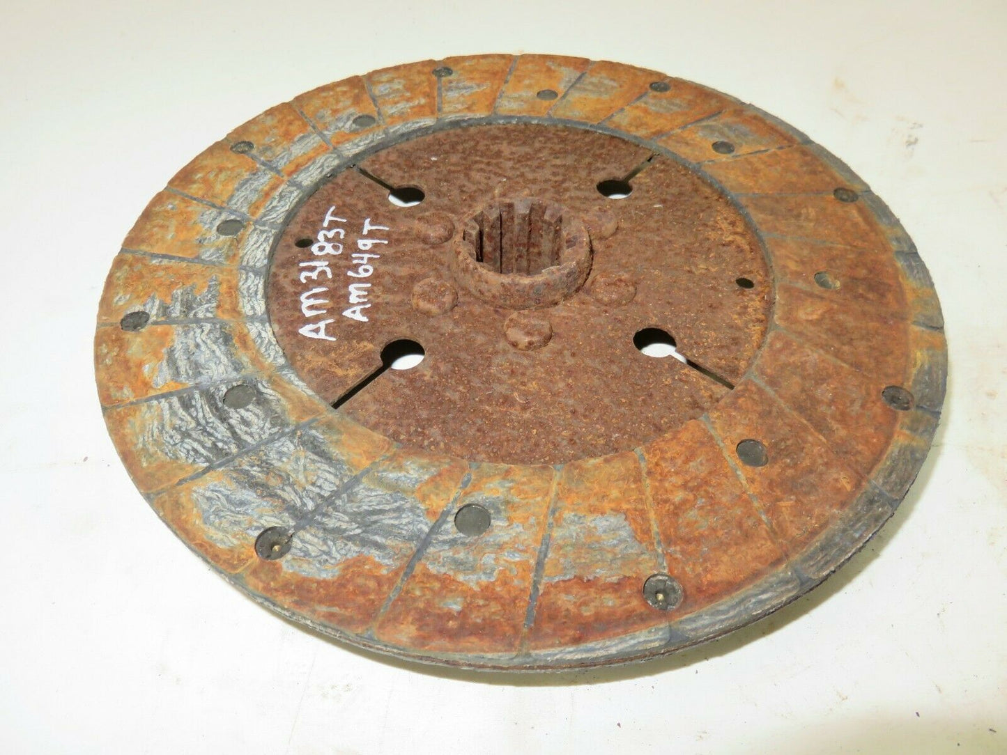 AM649T, AM3183T John Deere Clutch Disc For M, MC, MI, MT, 40, 320