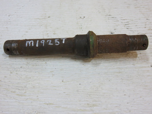 M1925T John Deere Trunnion Bolt For 40, 420, 430