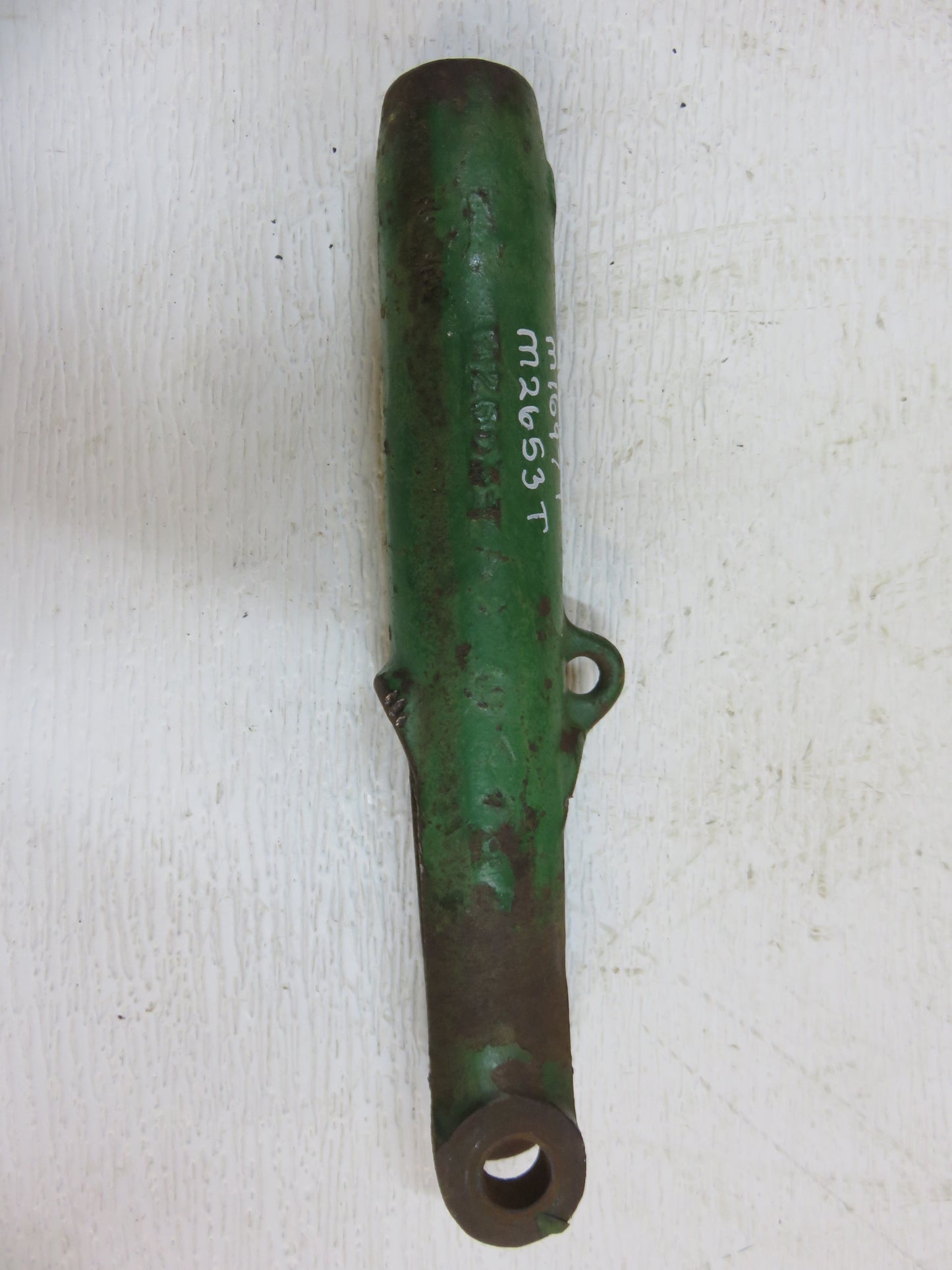 M1697T, M2653T John Deere 3 Point Lower Lift Link Yoke For 40, 320, 420, 330, 430, 435, 440
