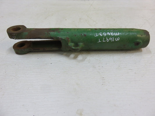 M1697T, M2653T John Deere 3 Point Lower Lift Link Yoke For 40, 320, 420, 330, 430, 435, 440