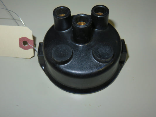 1935038 John Deere Vertical Distributor Cap For 520, 620, 720, 530, 630, 730