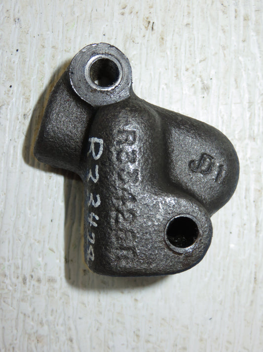 R33428 John Deere Transmission Oil Pump Tube Bracket For Synchro Range 2510, 3020, 4020