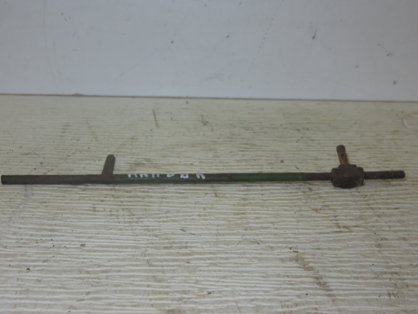 AR1188R John Deere Speed Control Shaft With Pin For Pony Motor On 80, 820, 830, 840
