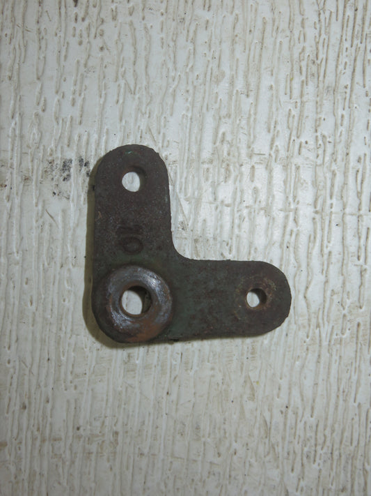 R1516R John Deere Choke Bell Crank For Pony Motor On 80, 820, 830, 840