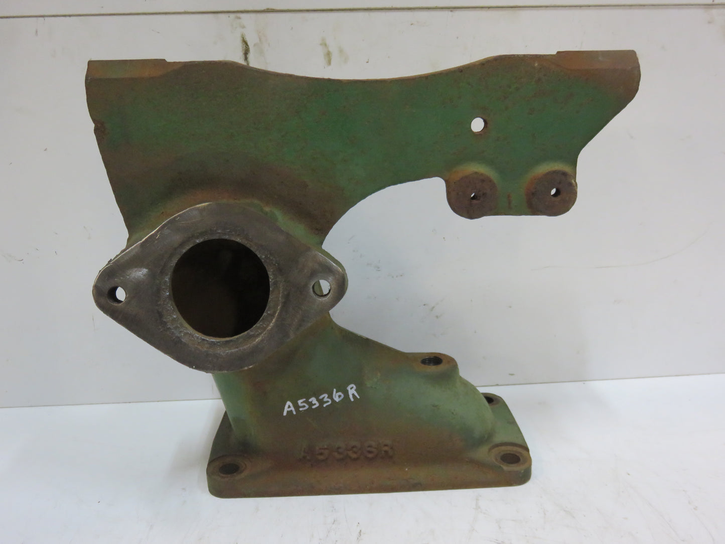 A5336R John Deere Cylinder Block Water Outlet For 60