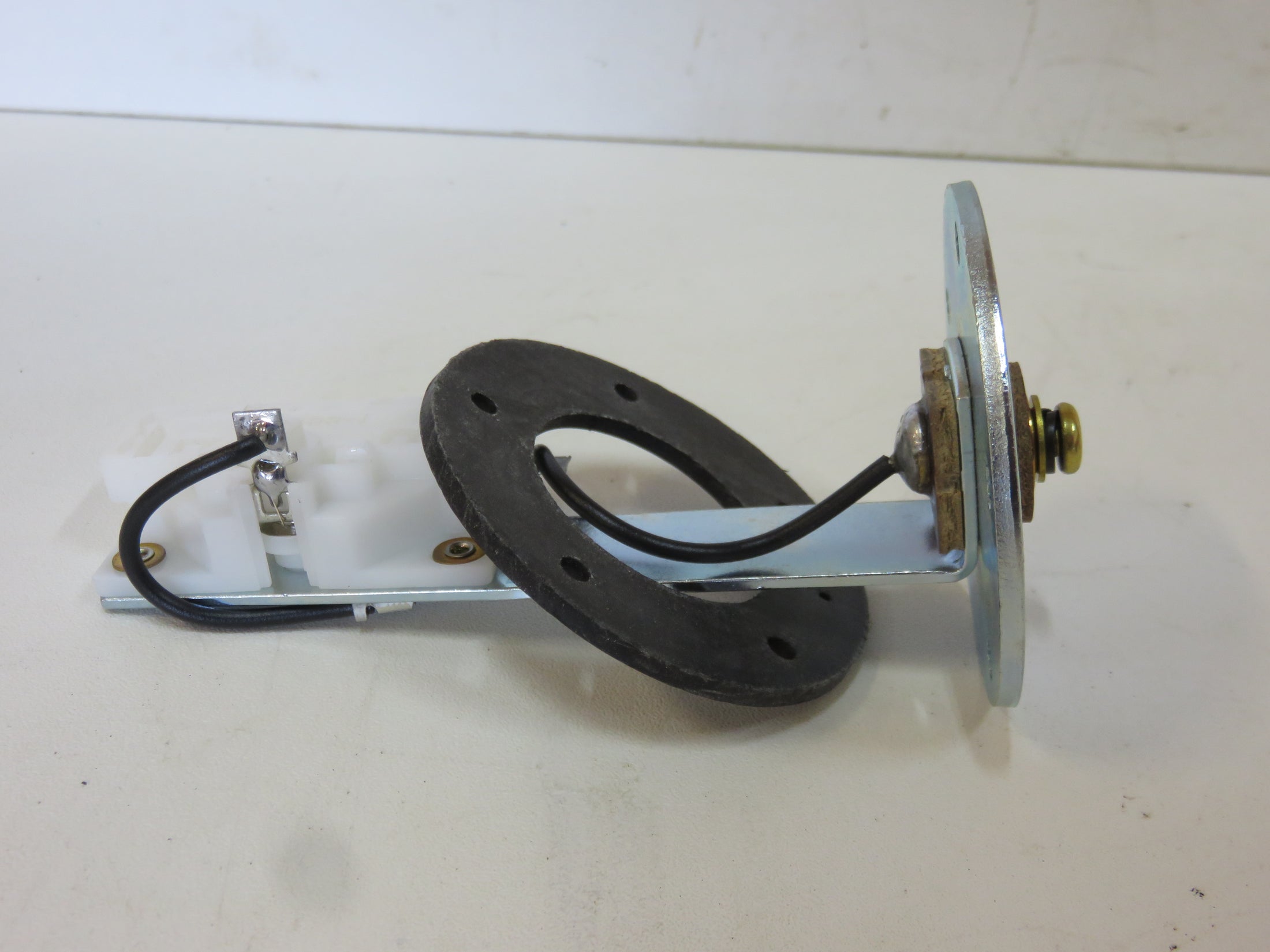 R34209 John Deere Gauge Clamp For 2510, 5010, 3020, 4020, 5020, 6030
